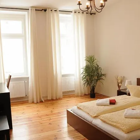 Aparthotel Europeapartments Bruesseler Strasse 3*