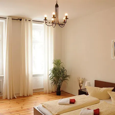 Europeapartments Bruesseler Strasse Апарт-отель