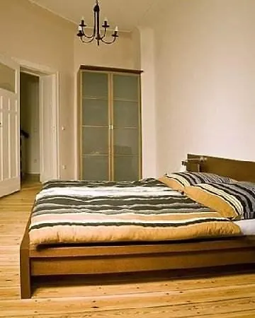 Апарт-отель Europeapartments Bruesseler Strasse